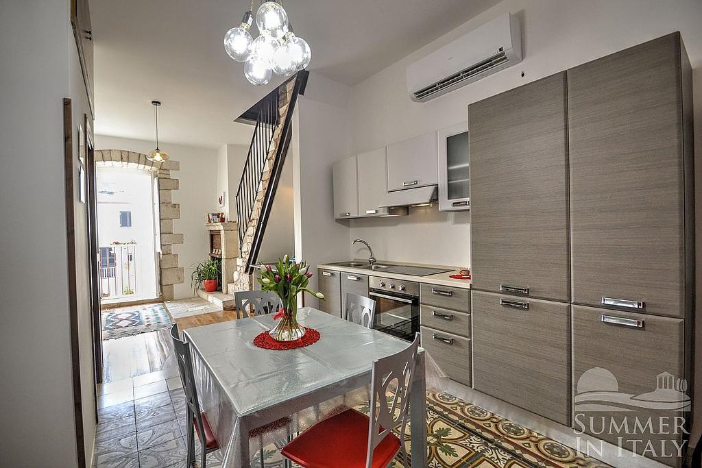 Antiche Mura Apartments "Nel Cuore Della Puglia"Bivani, Cucina, Terrazzo Turi Extérieur photo